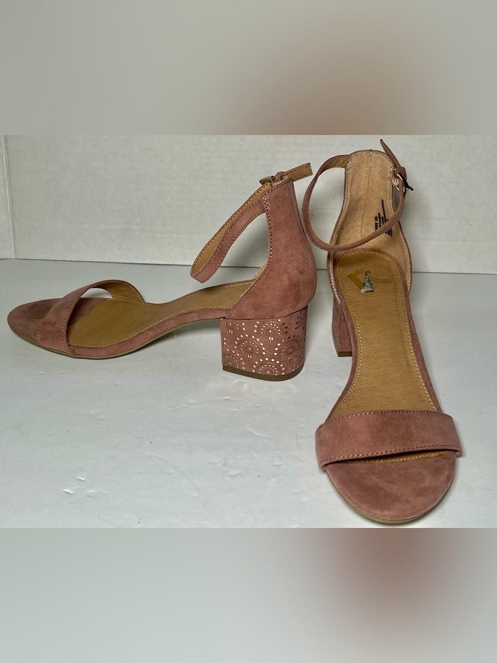 Women's Ankle Strap Block Heel Sandals - Dusty Rose